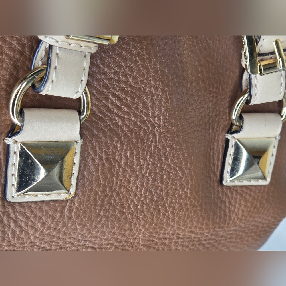 Michael Michael Kors aprox 11" X 9"inch- Tan Leather Gold Hardware Satchel - Picture 7 of 15